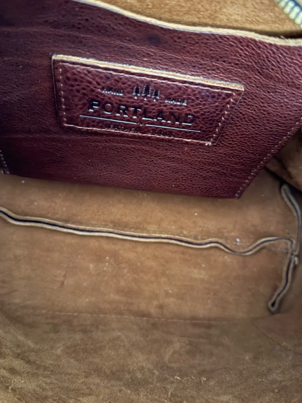 VGUC Portland Leather Goods PLG Medium Crossbody Tote with Zipper in Nutmeg